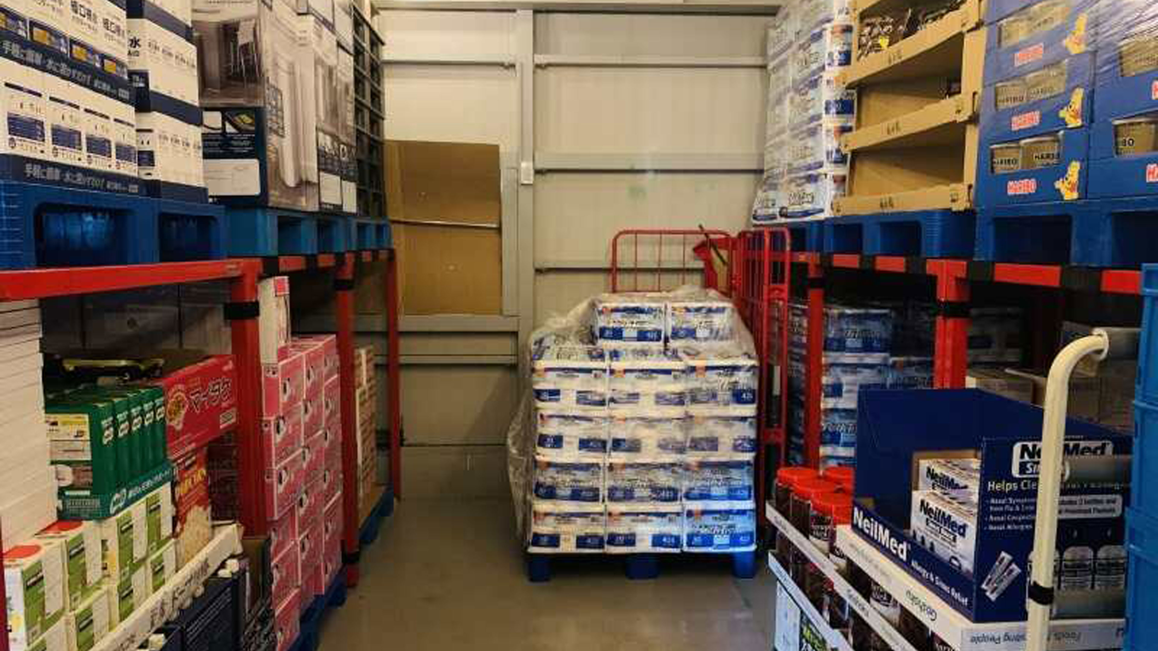 3-1.お菓子など商品の様子